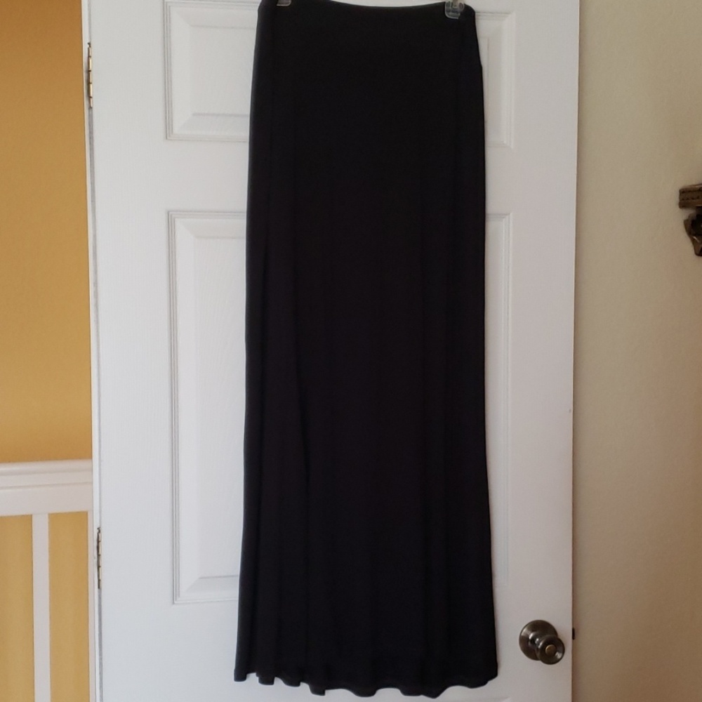 NWOT, BOHO Maxi Skirt, Size Large